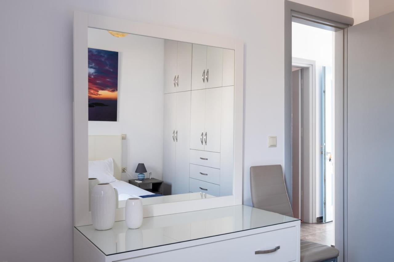 Adelphi Apartments Перисса Экстерьер фото