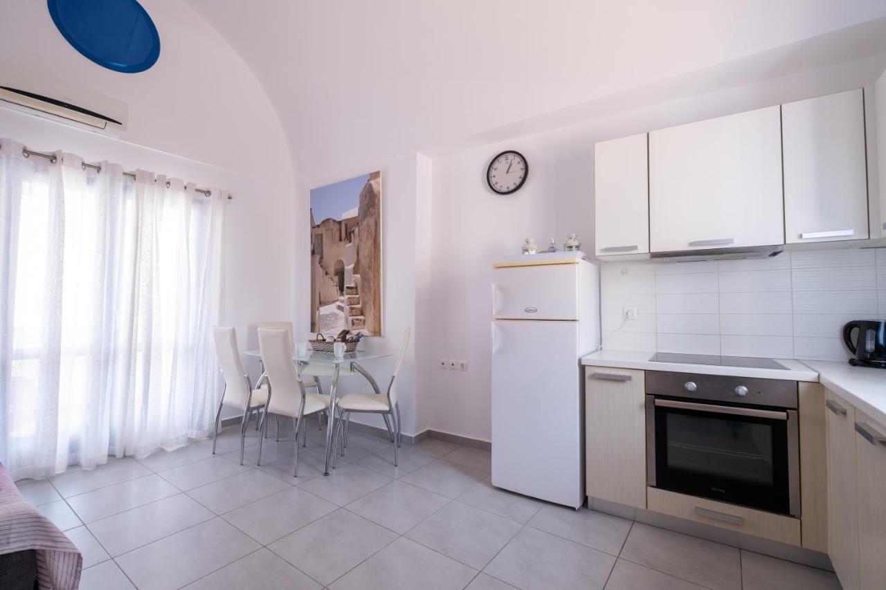 Adelphi Apartments Перисса Экстерьер фото