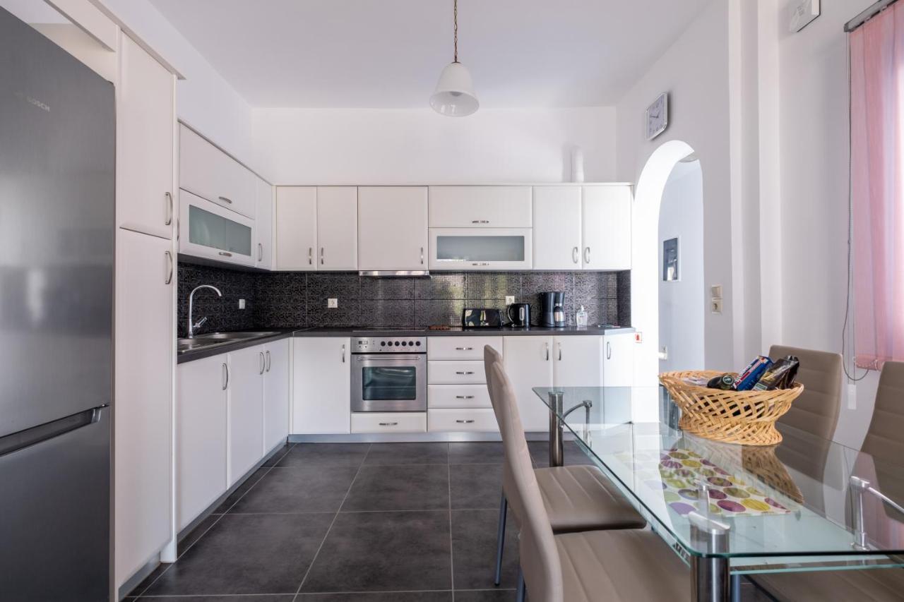 Adelphi Apartments Перисса Экстерьер фото