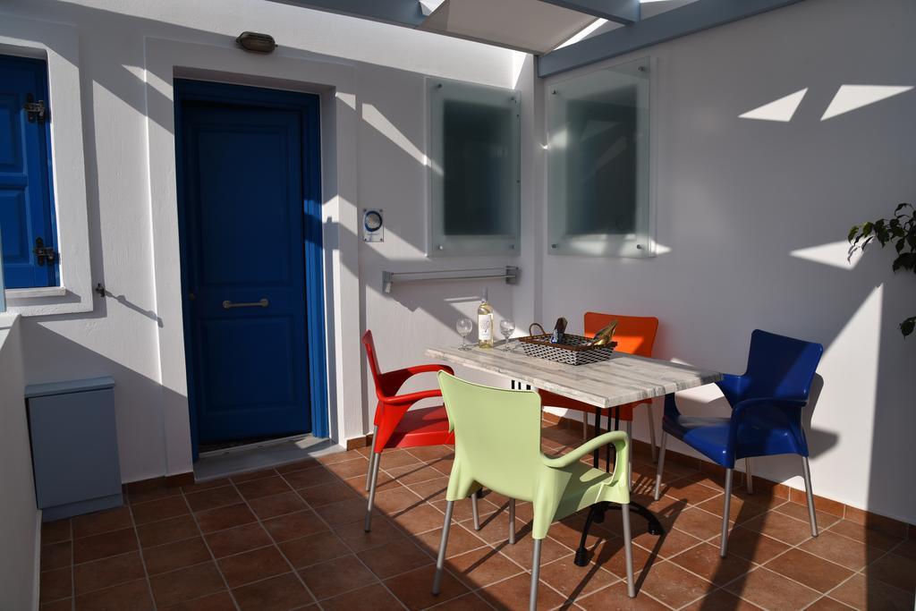 Adelphi Apartments Перисса Экстерьер фото